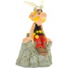 Sparebøsse: Asterix på sten. 12 cm høj.